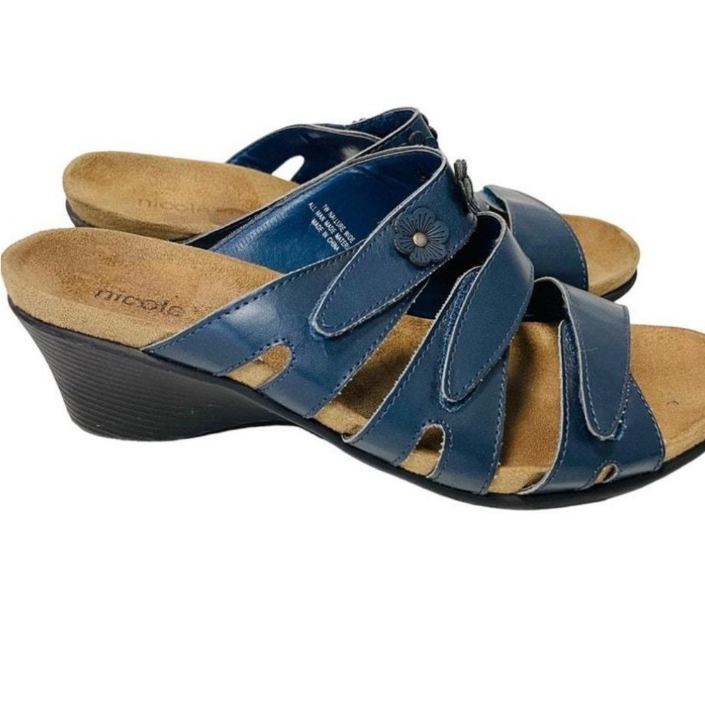 Nicole Navy Blue Wedge Sandals Flower Accents Slip On 2" Heel Womens 8.5W